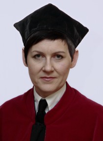 Zdjęcie przedstawia Panią Prorektor ds. kształcenia dr Marzenę Rydzewską-Włodarczyk